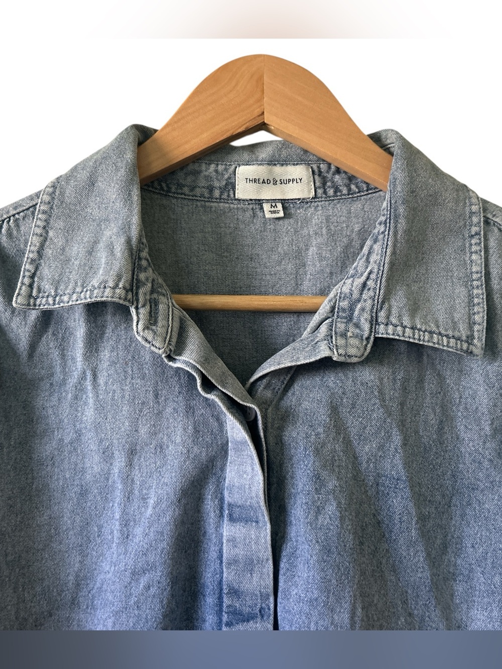 Thread & Supply 100% Cotton Denim Button Down Shirt Western Core Women’s Medium - Picture 2 of 6